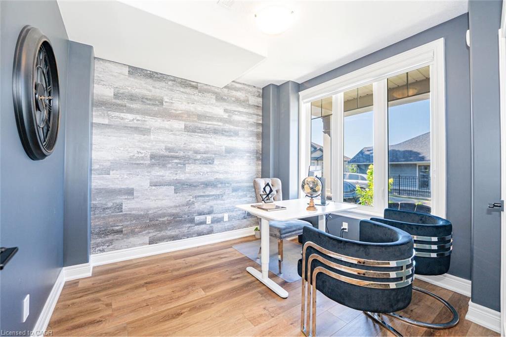 11-2848 King Street, Lincoln, ON - Indoor Photo Showing Other Room