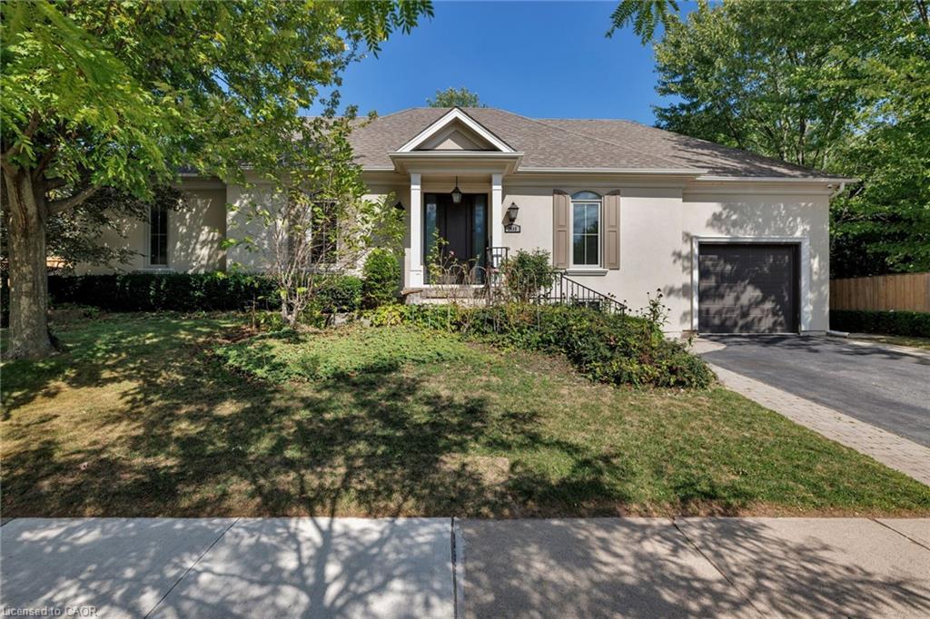 2448 Bridge Road, Oakville, ON - Outdoor