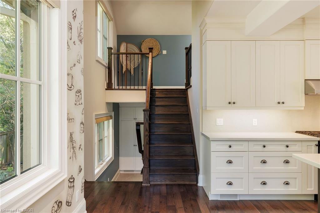 2448 Bridge Road, Oakville, ON - Indoor Photo Showing Other Room