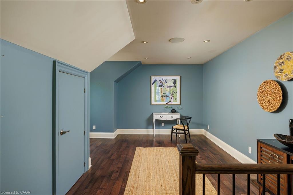 2448 Bridge Road, Oakville, ON - Indoor Photo Showing Other Room