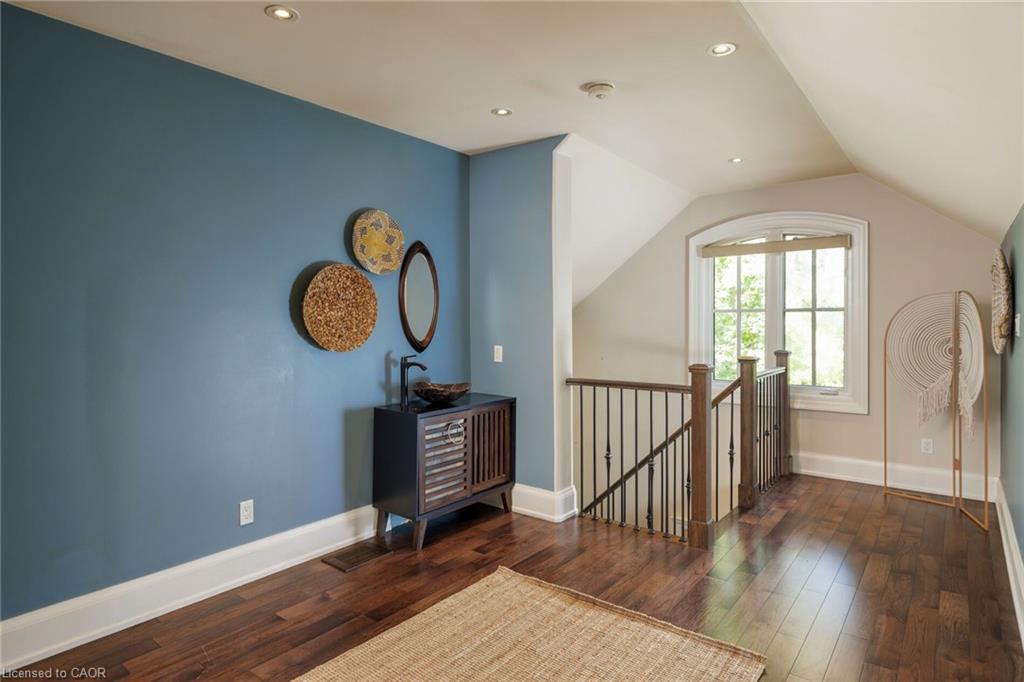 2448 Bridge Road, Oakville, ON - Indoor Photo Showing Other Room