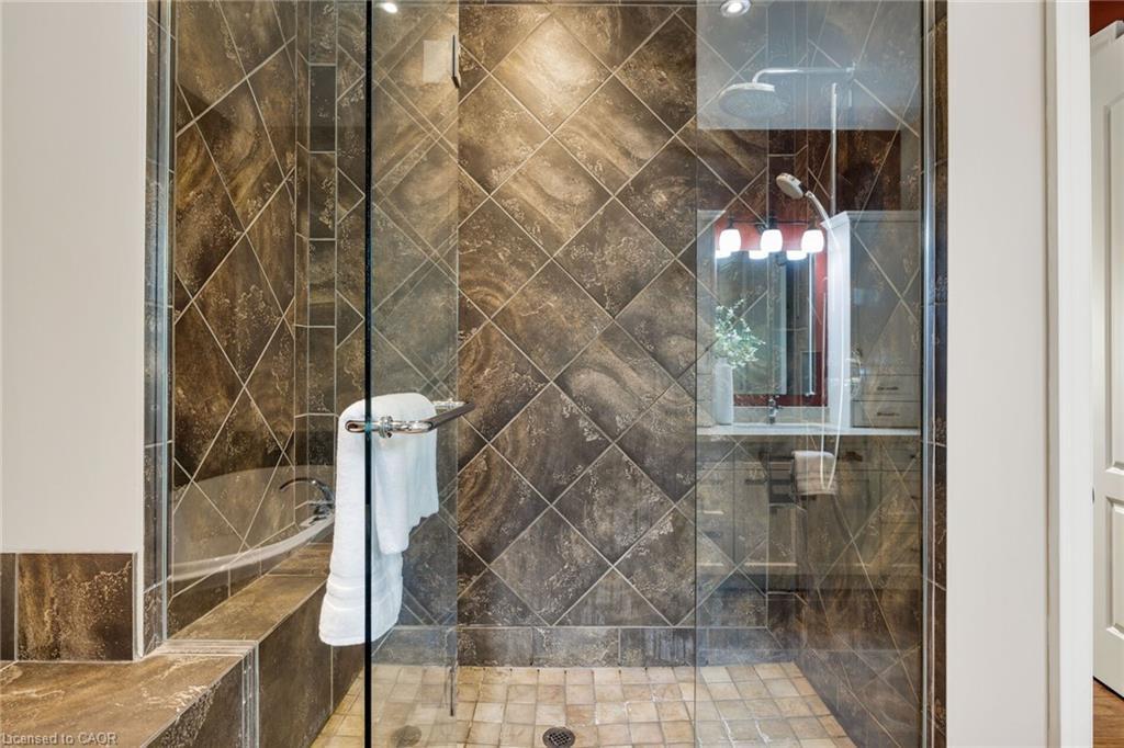 2448 Bridge Road, Oakville, ON - Indoor Photo Showing Bathroom