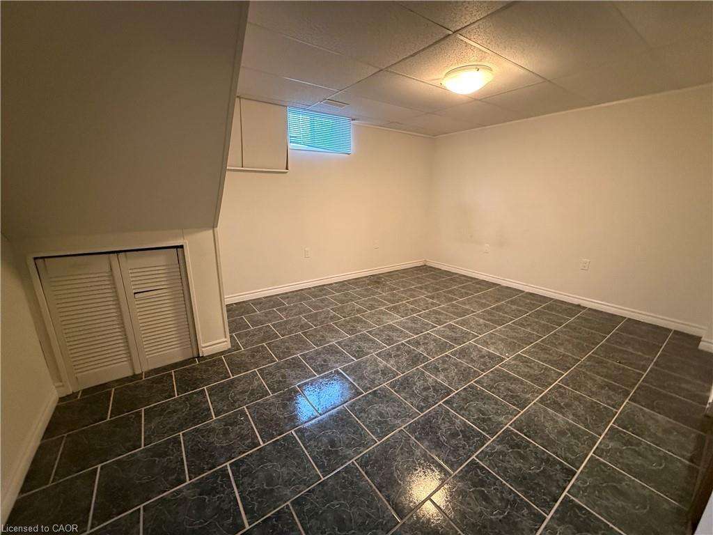 862 West 5Th Street, Hamilton, ON - Indoor Photo Showing Other Room