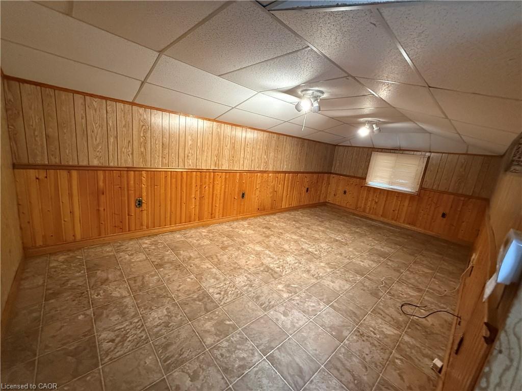 862 West 5Th Street, Hamilton, ON - Indoor