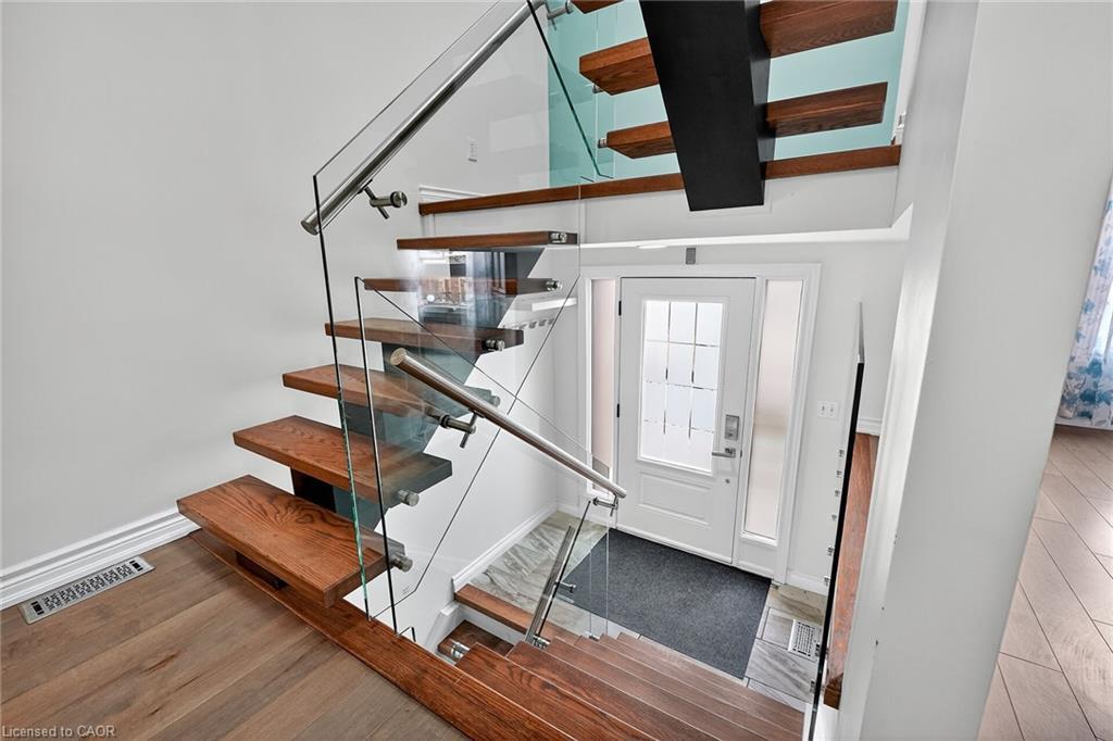 21-178 Scott Street, St. Catharines, ON - Photo Showing Other Room