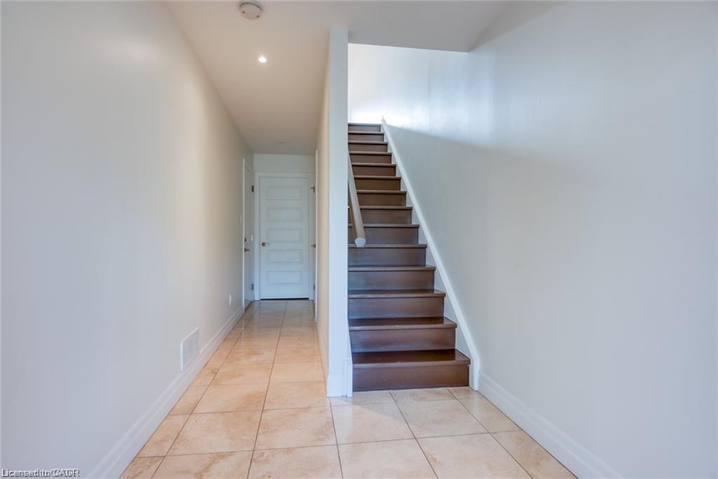 43 Woolwich Street, Kitchener, ON - Indoor Photo Showing Other Room