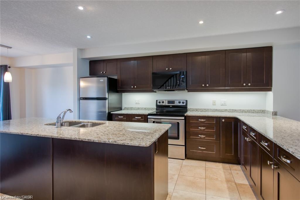 43 Woolwich Street, Kitchener, ON - Indoor Photo Showing Kitchen With Double Sink With Upgraded Kitchen