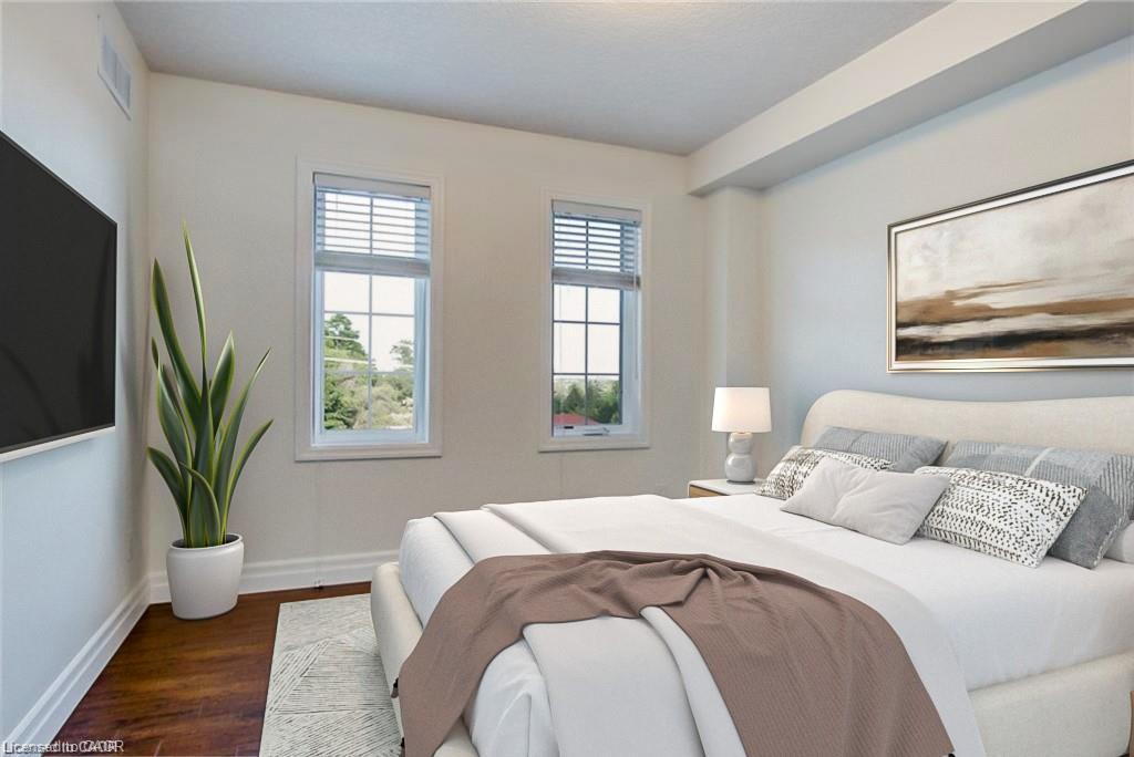 43 Woolwich Street, Kitchener, ON - Indoor Photo Showing Bedroom