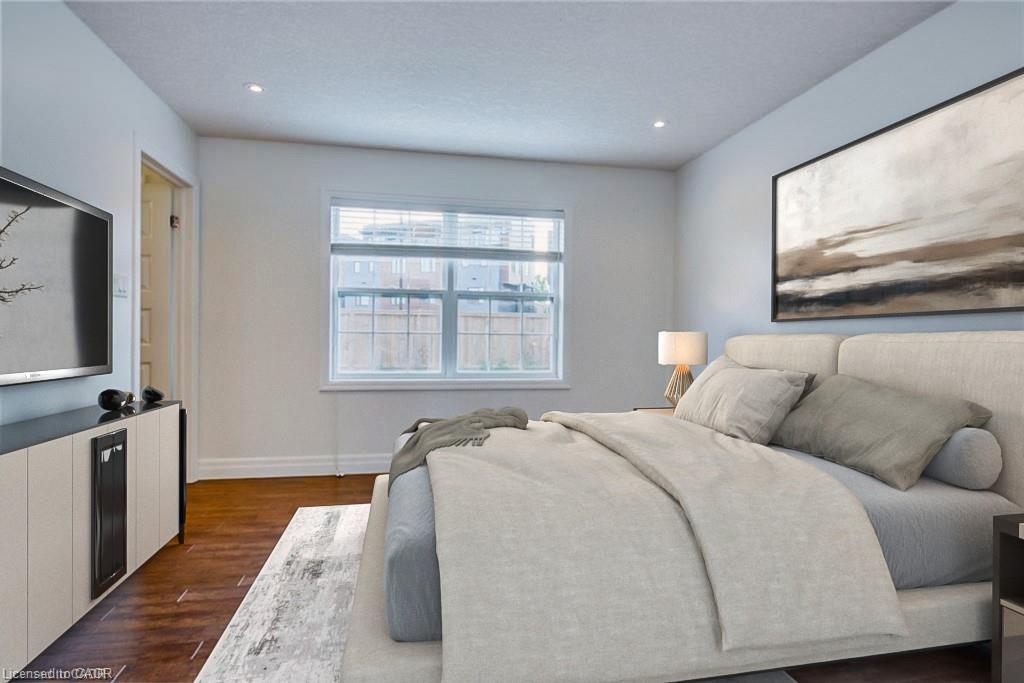 43 Woolwich Street, Kitchener, ON - Indoor Photo Showing Bedroom