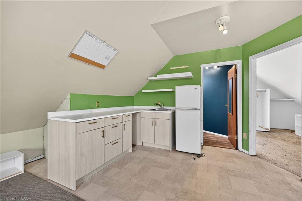 91 Spadina Avenue, Hamilton, ON - Indoor