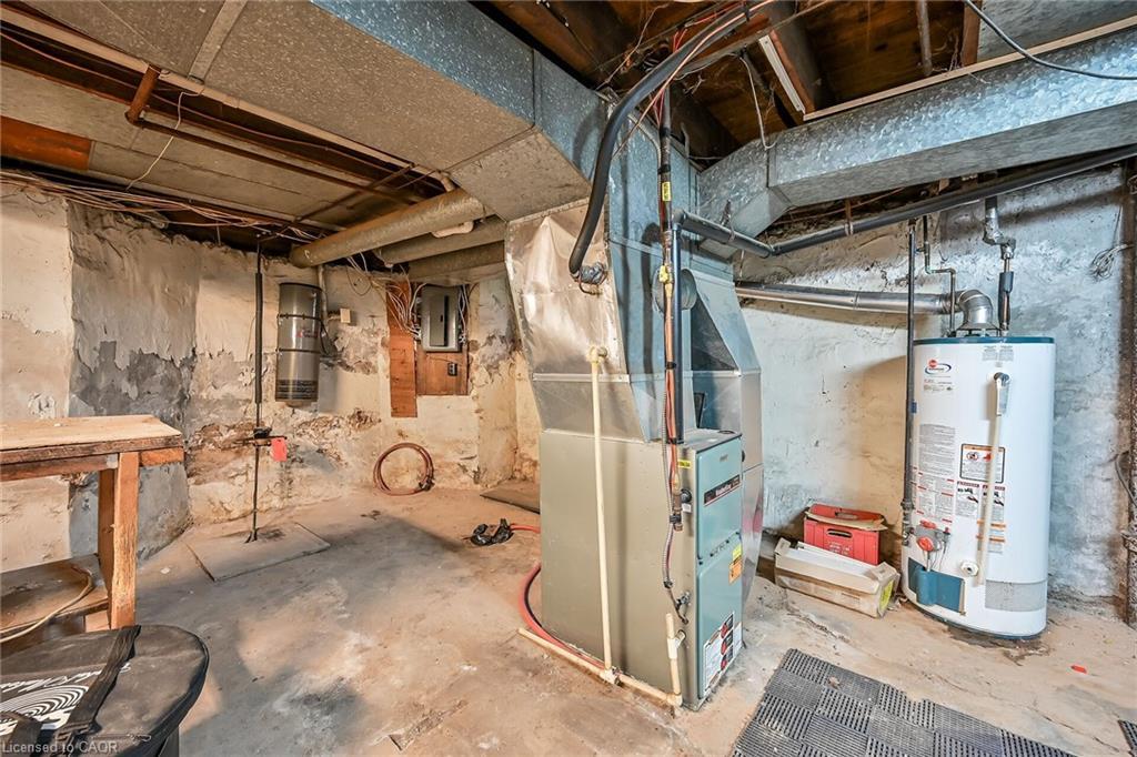 91 Spadina Avenue, Hamilton, ON - Indoor Photo Showing Basement