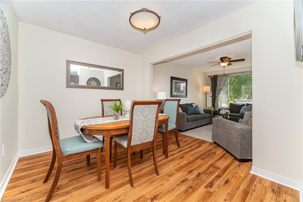 225 Golfwood Drive, Hamilton, ON - Indoor Photo Showing Dining Room