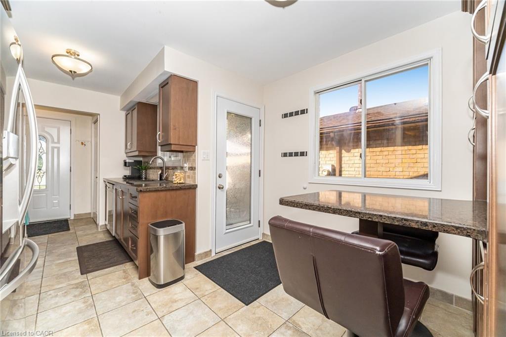 225 Golfwood Drive, Hamilton, ON - Indoor