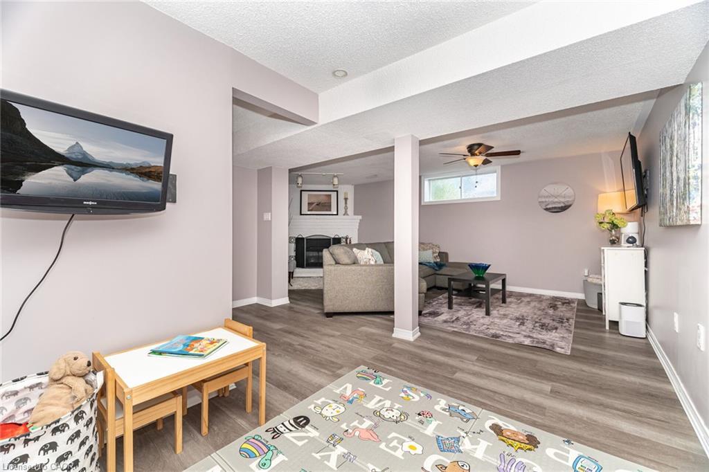 225 Golfwood Drive, Hamilton, ON - Indoor