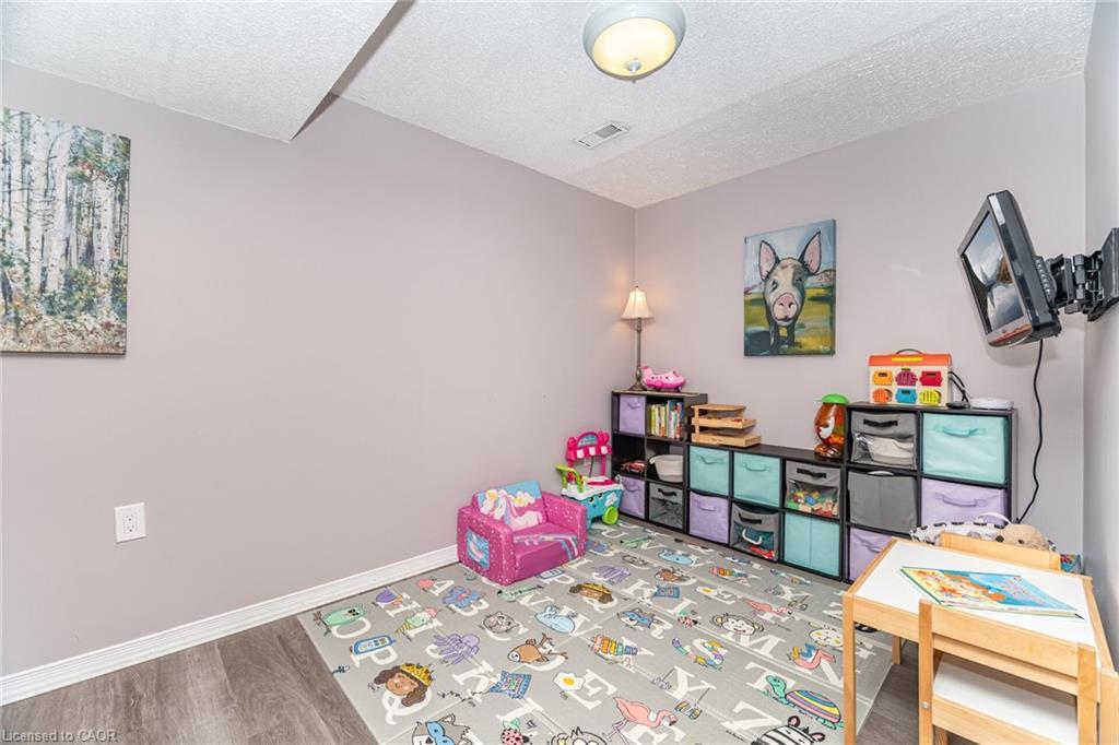 225 Golfwood Drive, Hamilton, ON - Indoor