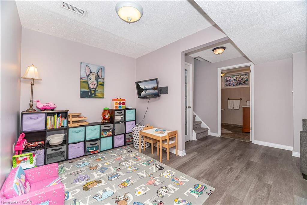 225 Golfwood Drive, Hamilton, ON - Indoor