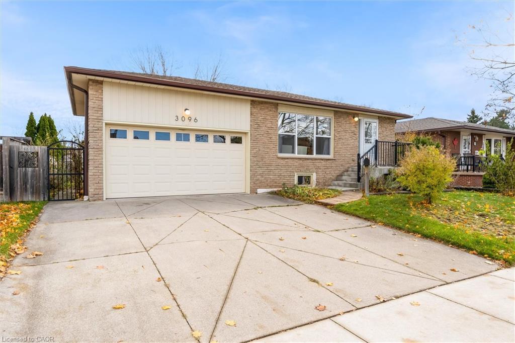 3096 Palmer Drive, Burlington, ON - Outdoor
