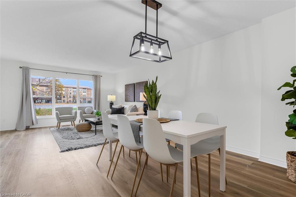 3096 Palmer Drive, Burlington, ON - Indoor Photo Showing Dining Room