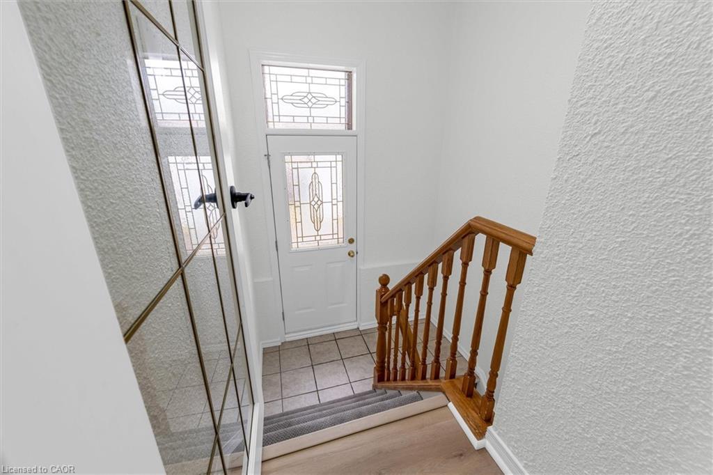 3096 Palmer Drive, Burlington, ON - Indoor Photo Showing Other Room