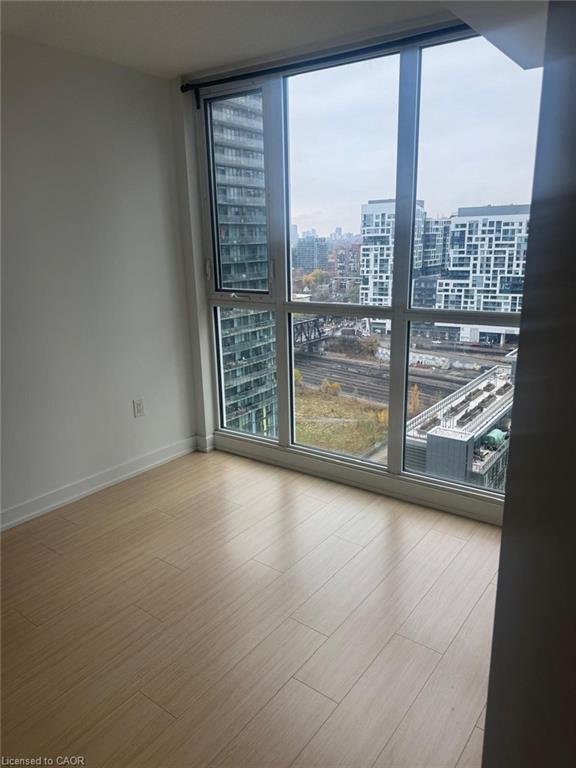 85 Queens Wharf Road, Toronto, ON - Indoor Photo Showing Other Room