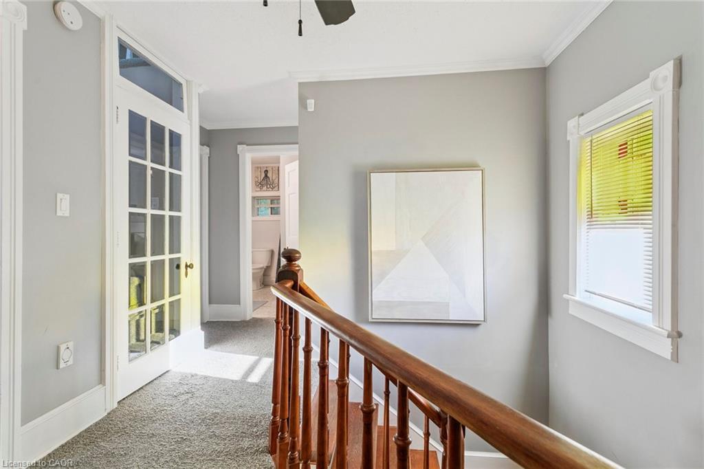 132 Queen Street W, Cambridge, ON - Indoor Photo Showing Other Room