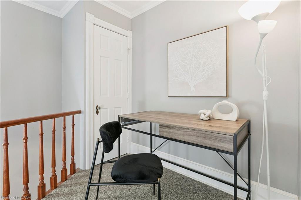 132 Queen Street W, Cambridge, ON - Indoor Photo Showing Other Room