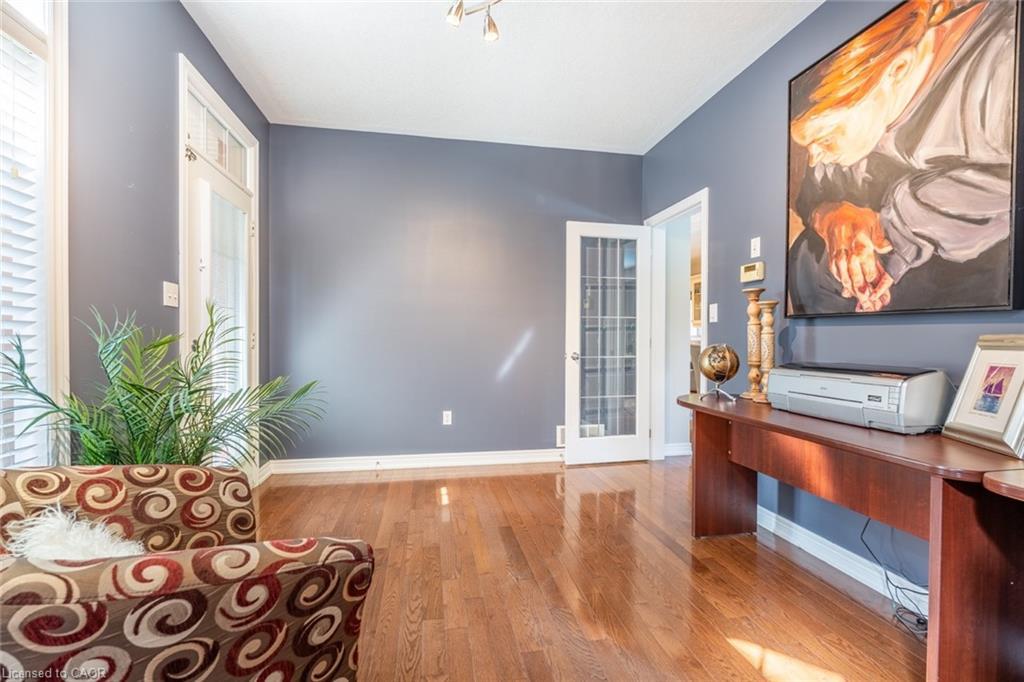 2338 Norland Drive, Burlington, ON - Indoor Photo Showing Other Room