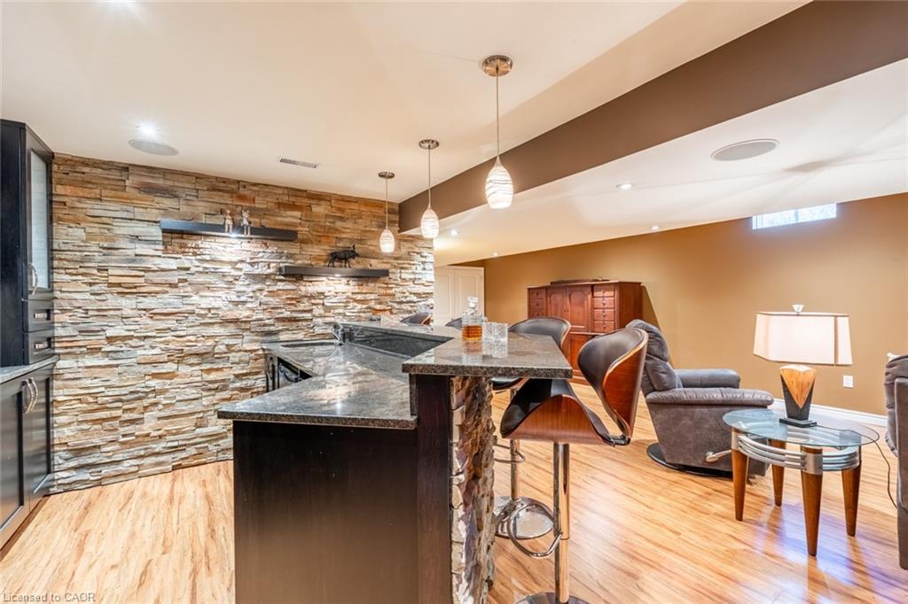 2338 Norland Drive, Burlington, ON - Indoor