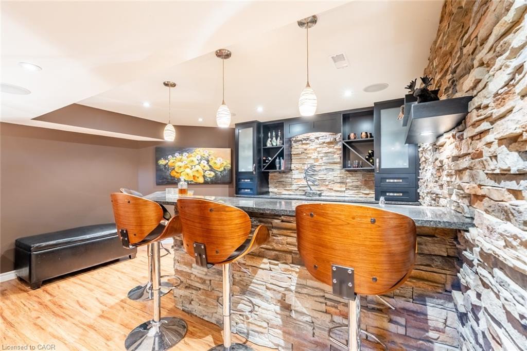 2338 Norland Drive, Burlington, ON - Indoor