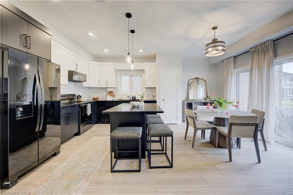 36 Alicia Crescent, Thorold, ON - Indoor