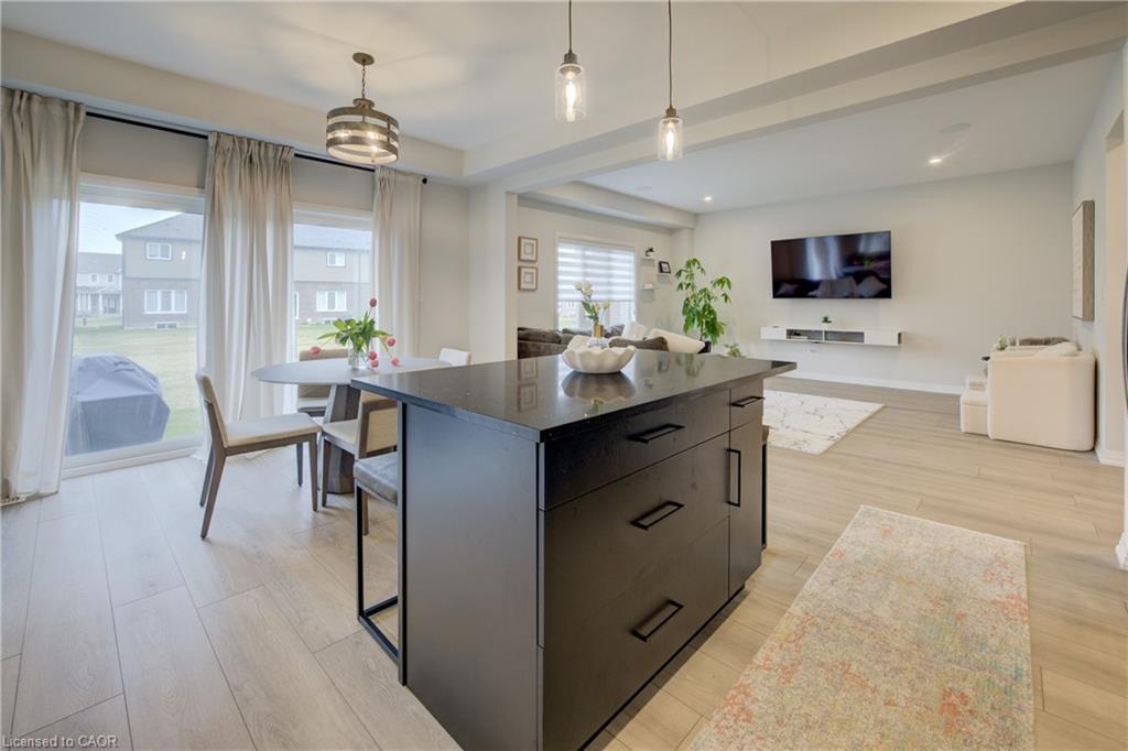 36 Alicia Crescent, Thorold, ON - Indoor