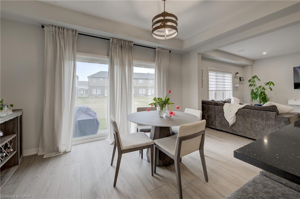 36 Alicia Crescent, Thorold, ON - Indoor