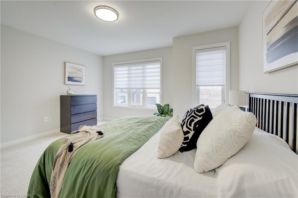 36 Alicia Crescent, Thorold, ON - Indoor Photo Showing Bedroom