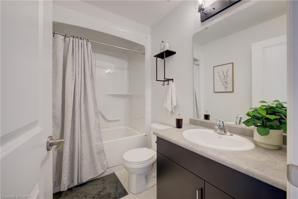 36 Alicia Crescent, Thorold, ON - Indoor Photo Showing Bathroom