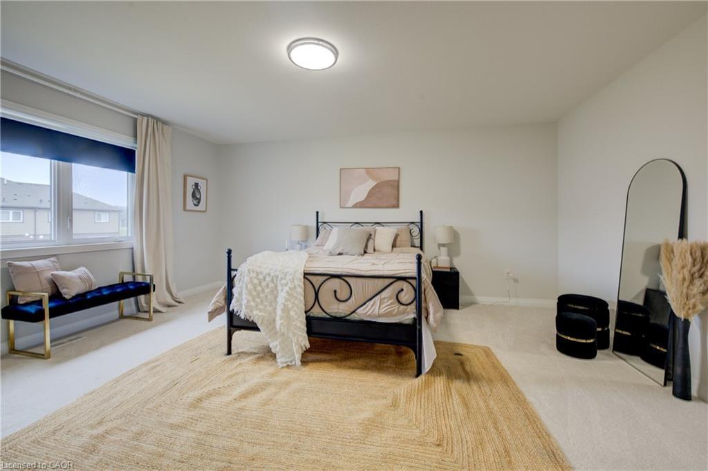 36 Alicia Crescent, Thorold, ON - Indoor Photo Showing Bedroom