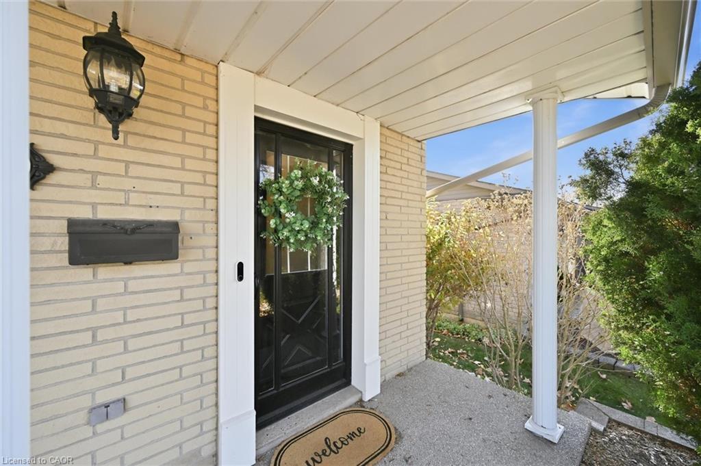 123 Athenia Drive, Stoney Creek, ON - Outdoor With Deck Patio Veranda With Exterior