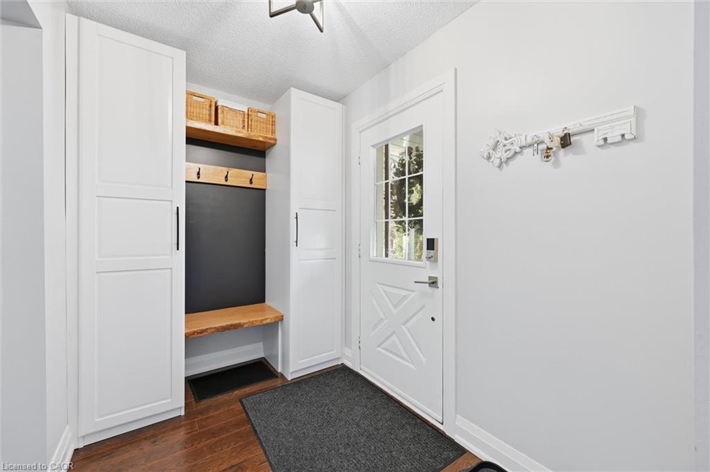 123 Athenia Drive, Stoney Creek, ON - Indoor Photo Showing Other Room