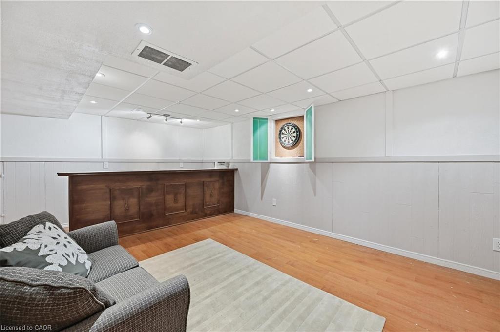 123 Athenia Drive, Stoney Creek, ON - Indoor Photo Showing Other Room