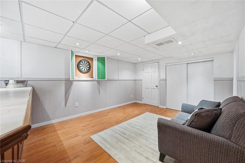 123 Athenia Drive, Stoney Creek, ON - Indoor Photo Showing Other Room