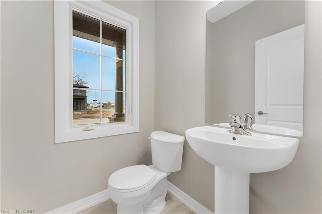 778 Bradford Avenue, Fort Erie, ON - Indoor Photo Showing Bathroom