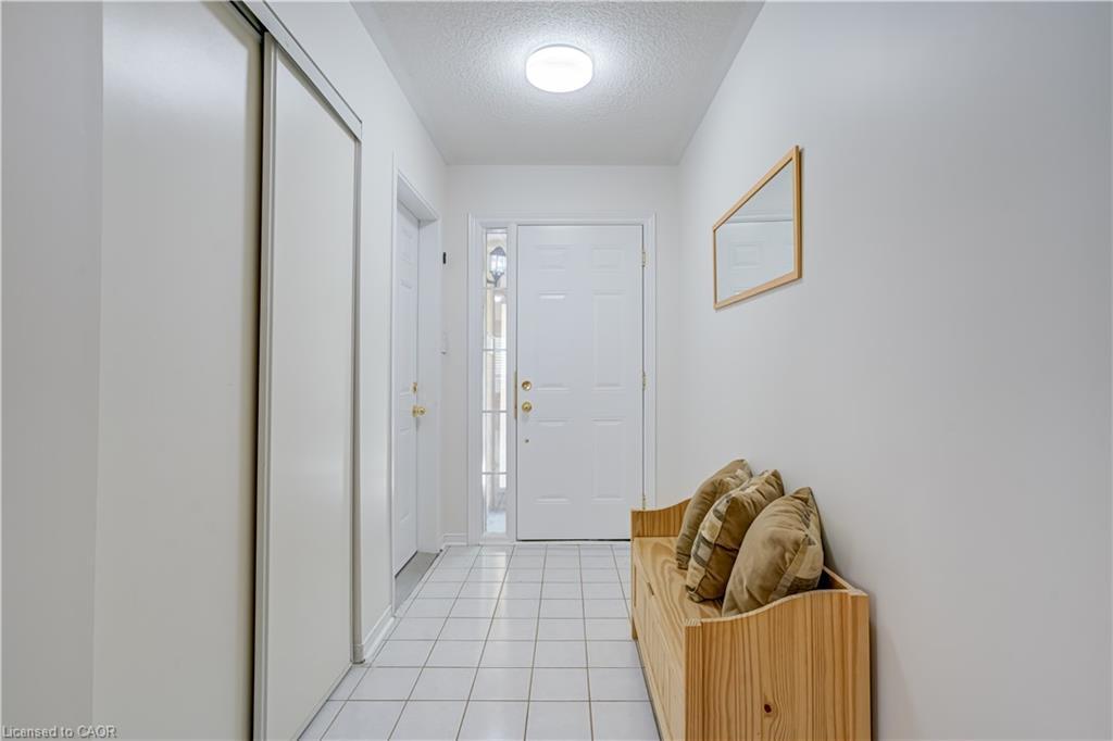 61 Cedarwood Crescent, Brampton, ON - Indoor Photo Showing Other Room