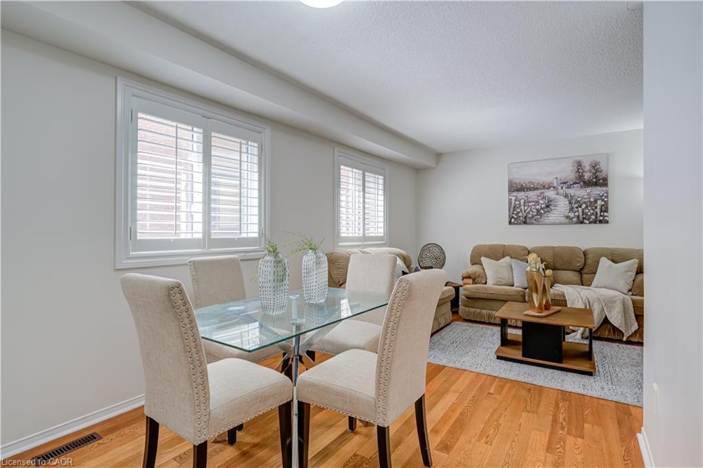 61 Cedarwood Crescent, Brampton, ON - Indoor Photo Showing Dining Room