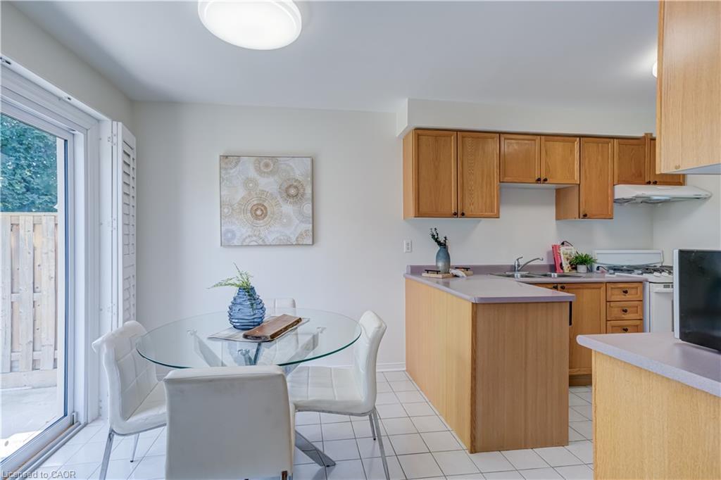 61 Cedarwood Crescent, Brampton, ON - Indoor