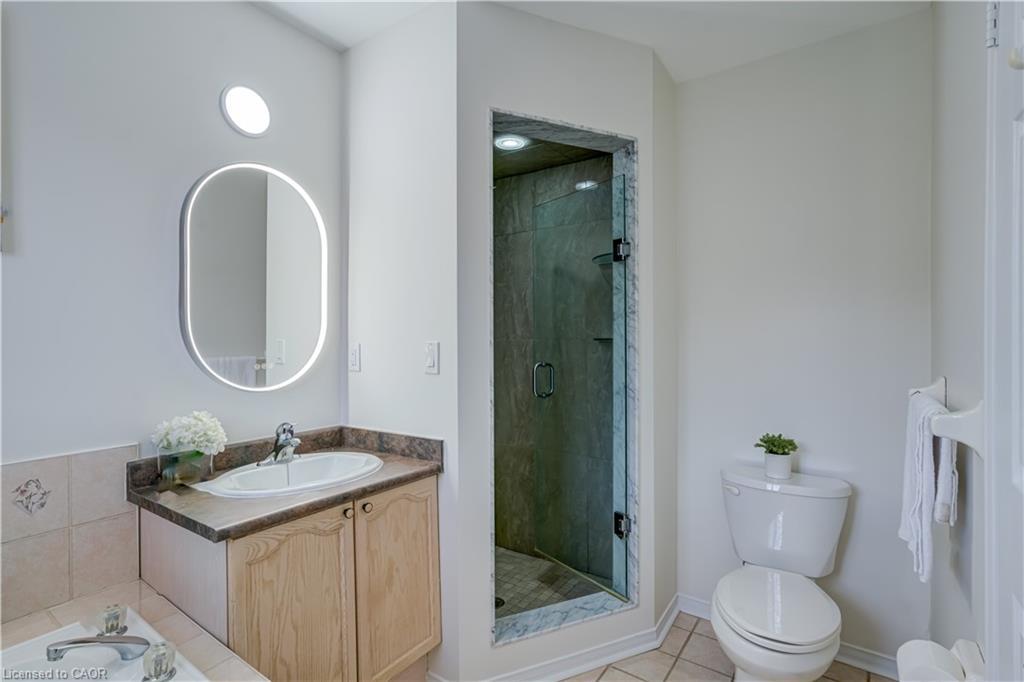 61 Cedarwood Crescent, Brampton, ON - Indoor Photo Showing Bathroom