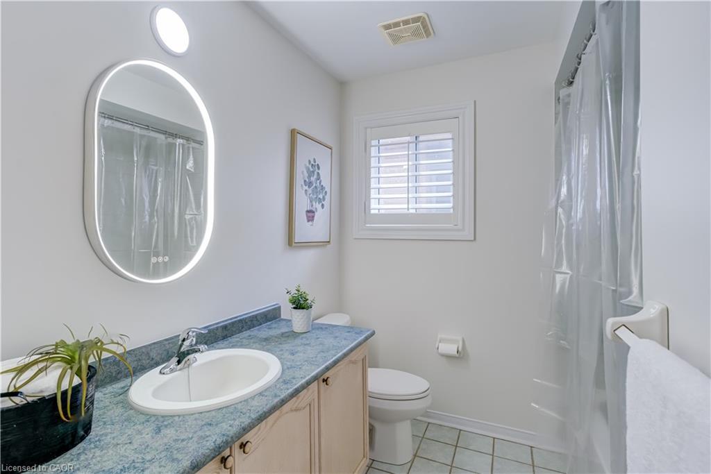 61 Cedarwood Crescent, Brampton, ON - Indoor Photo Showing Bathroom