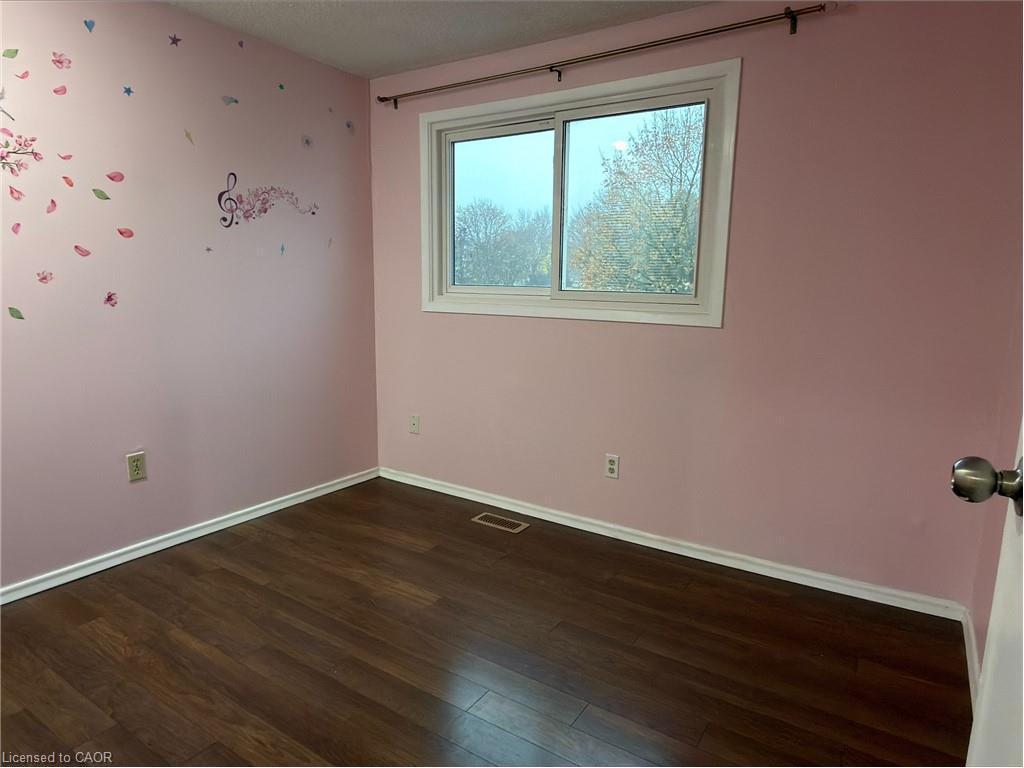 44 Frobisher Crescent, Cambridge, ON - Indoor Photo Showing Other Room