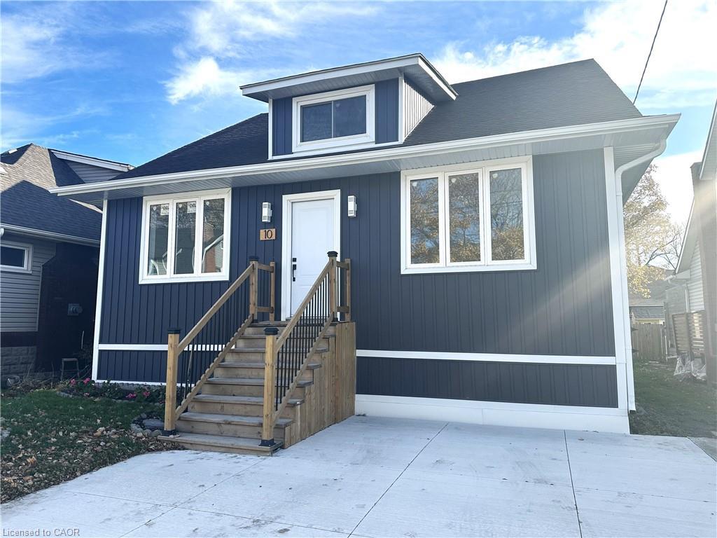 2-10 Comet Avenue, Hamilton, ON - Outdoor