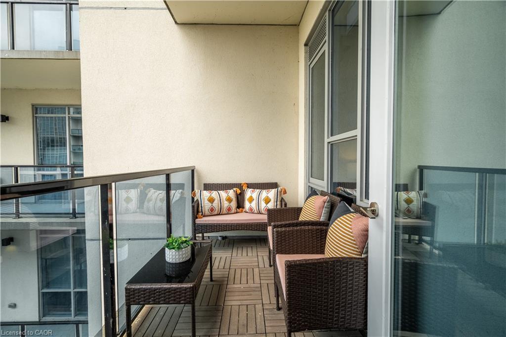 426-16 Concord Place, Grimsby, ON - Outdoor With Exterior