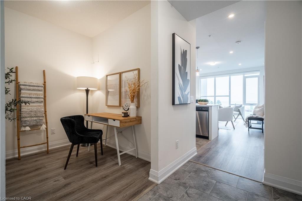 426-16 Concord Place, Grimsby, ON - Indoor Photo Showing Other Room