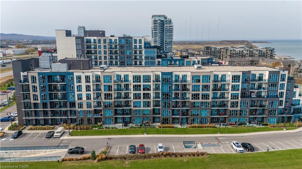 426-16 Concord Place, Grimsby, ON - Outdoor